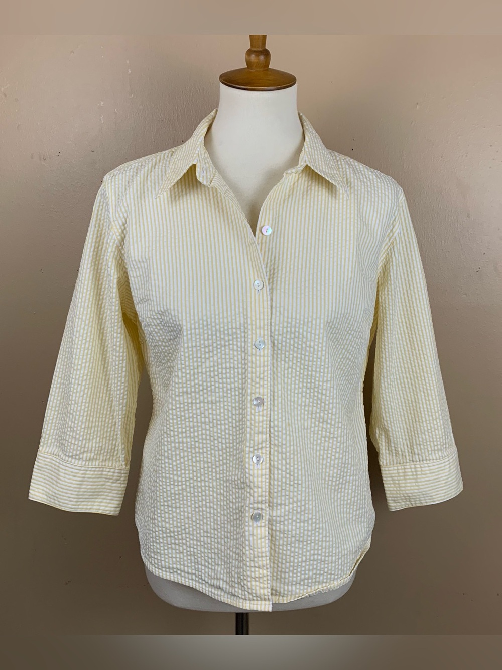LL Bean Womens Medium Petite Yellow Seersucker Button Up Shirt 3/4 Sleeve Stripe